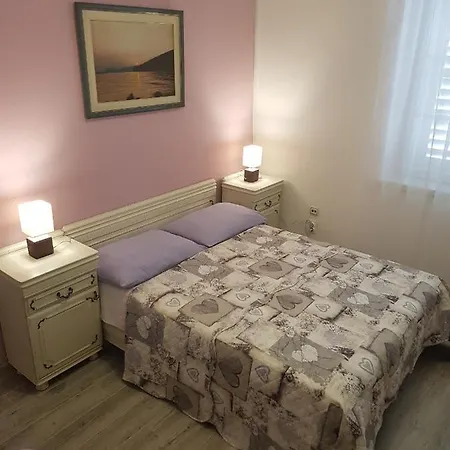 Apartament With Parking Space - 16521 Makarska